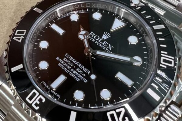 シンプルダイバーズをお探しの方に！　Ref.114060　大阪　梅田