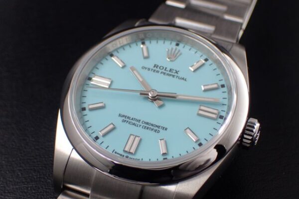 ポップな雰囲気ながらとても爽やかな1本！　Ref.126000