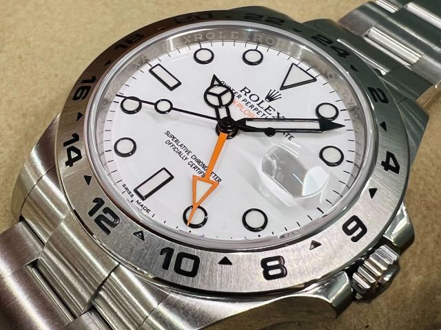 最近は白文字盤が良いらしい・・！　Ref.216570　梅田　大阪