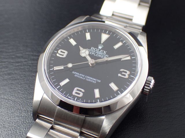 年代特有のライトな質感で腕馴染み抜群！！　Ref.114270