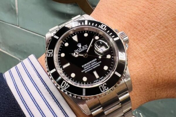 今見ても納得のカッコよさ！　Ref.16610　大阪　梅田