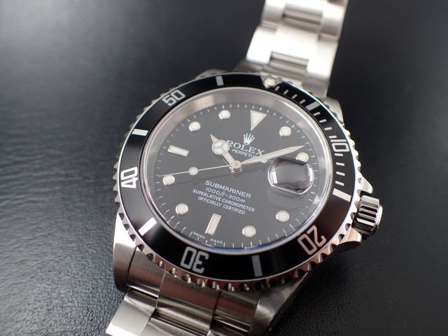 少しレトロな質感がクセになる1本！　Ref.16610