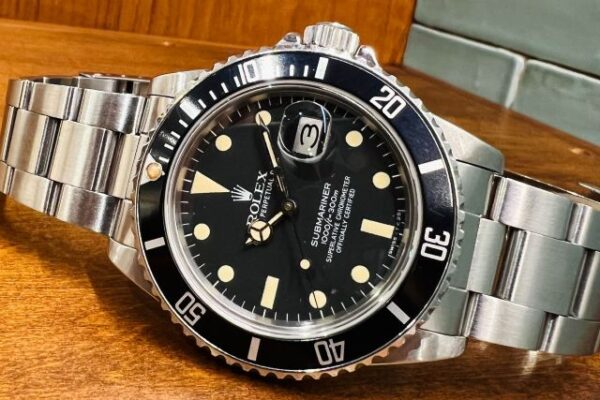 ヴィンテージ感漂うフチなしダイヤル！　Ref.16800