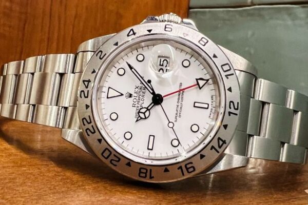 人気上昇中のホワイト文字盤！　Ref.16570　梅田　大阪