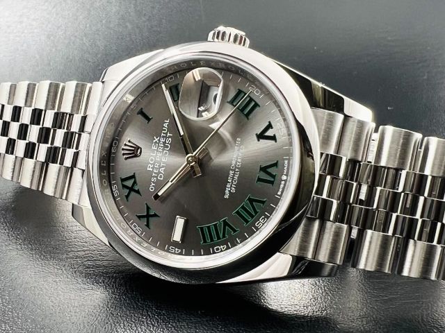 シンプルとゴージャスの共演！　Ref.126200　大阪　梅田