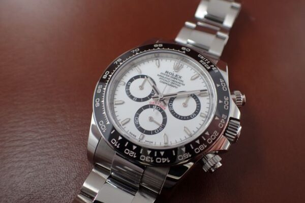 大人気モデルの中古が入荷！！　Ref.126500LN