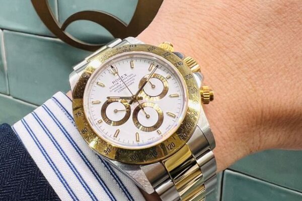 エルプリコンビモデル入荷！　Ref.16523　大阪　梅田