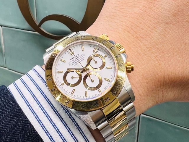 エルプリコンビモデル入荷！　Ref.16523　大阪　梅田