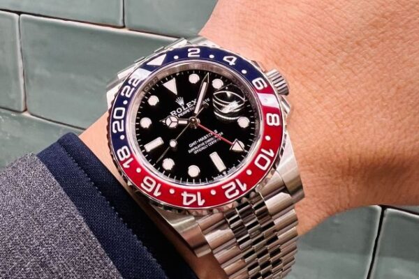 人気上昇中！買うならお早めに！　Ref.126710BLRO