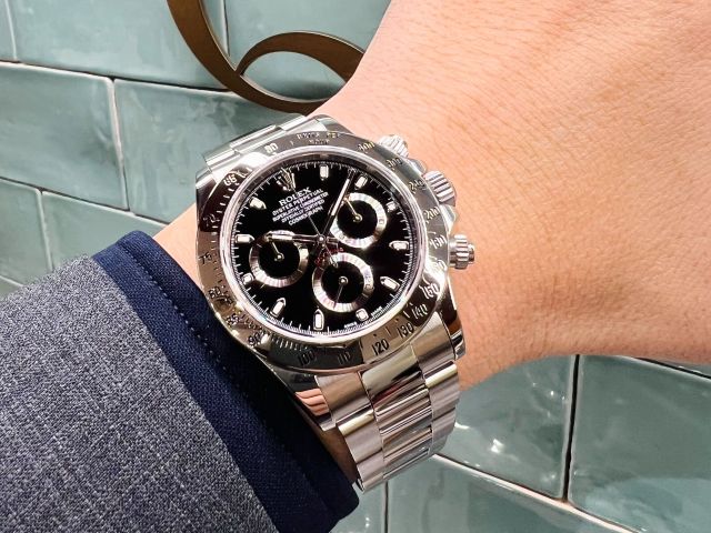 2015年製、後期モデル入荷！　Ref.116520　梅田